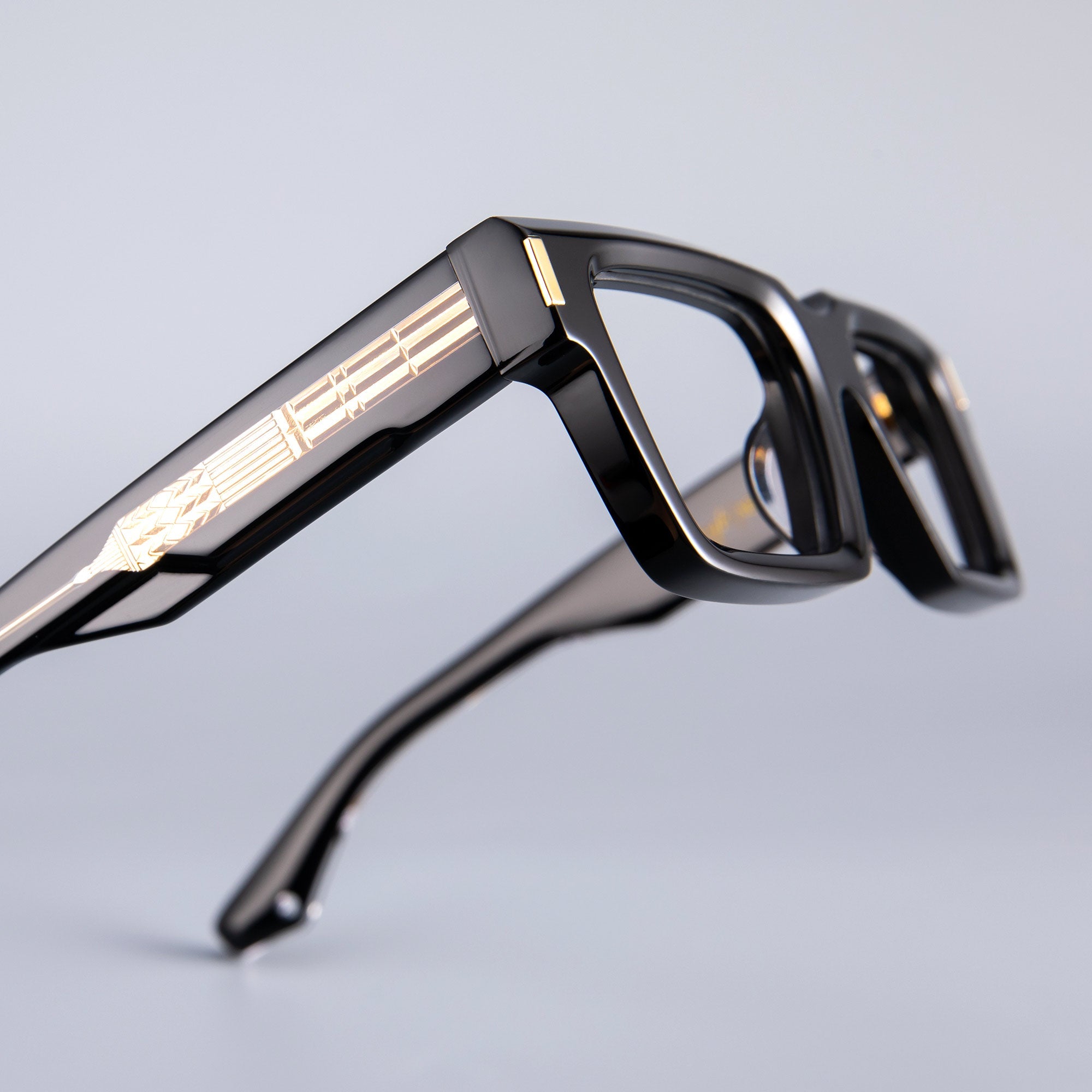 Donahugh-eyeglasses-Blackgold