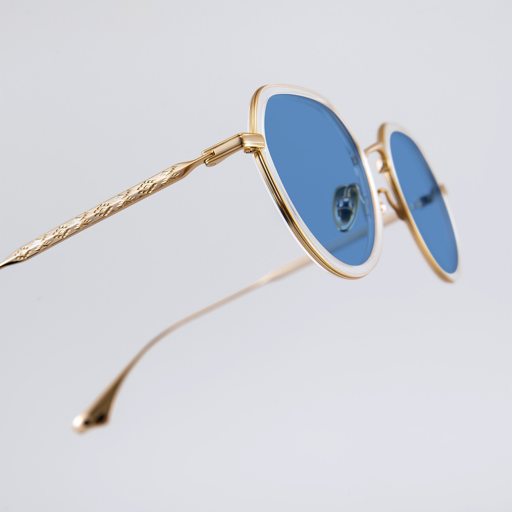 Donahugh-sunglasses-transblue
