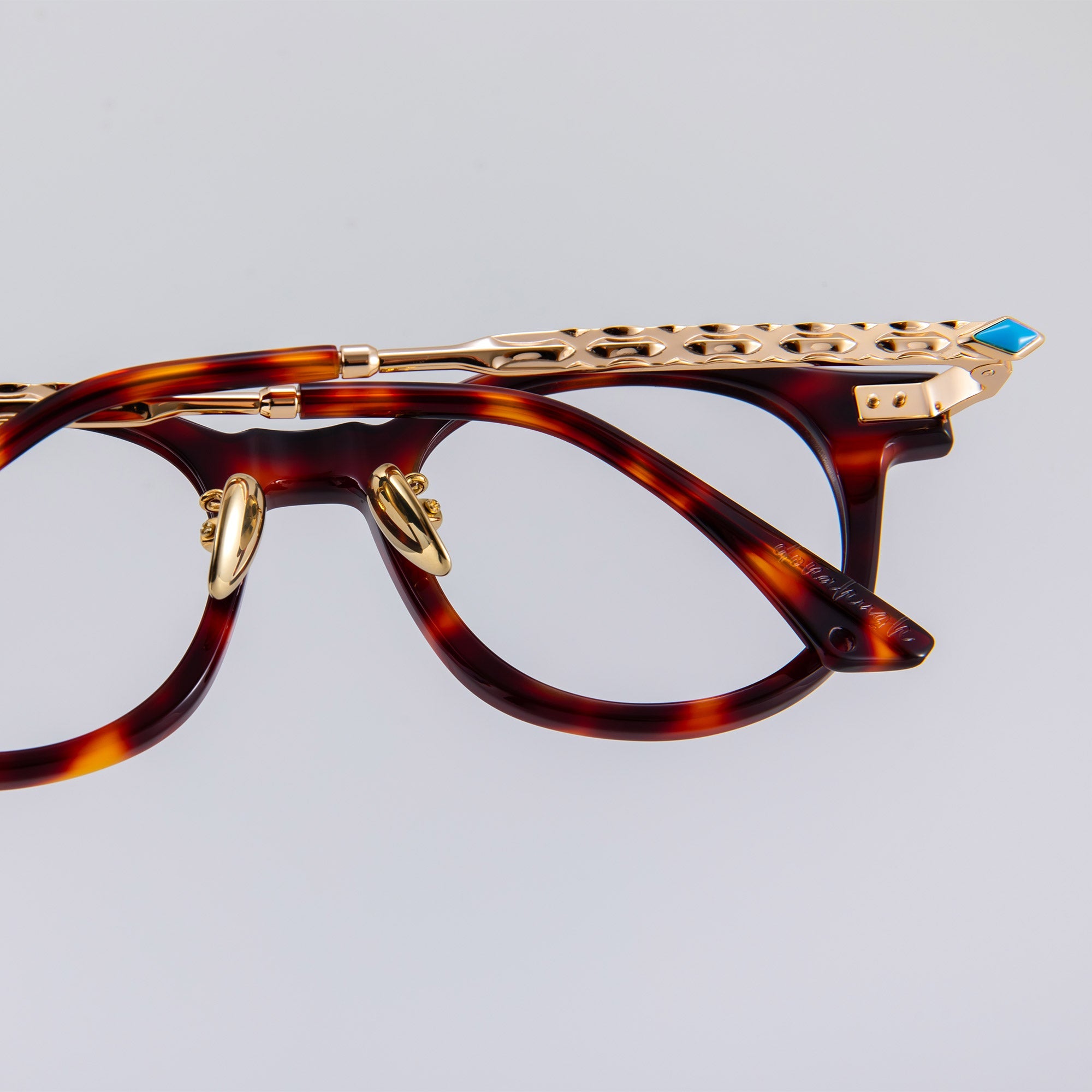 Donahugh-eyeglasses-tortoise