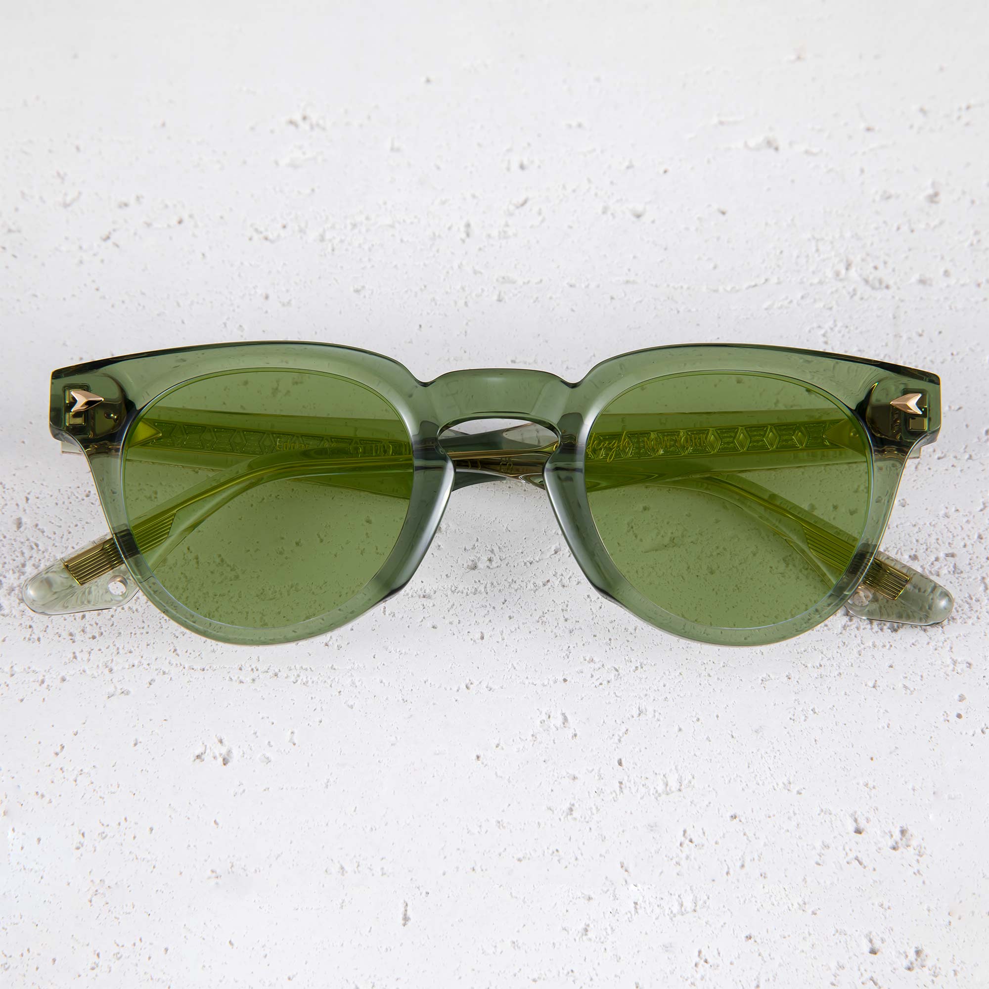 Donahugh-sunglasses-lightgreen