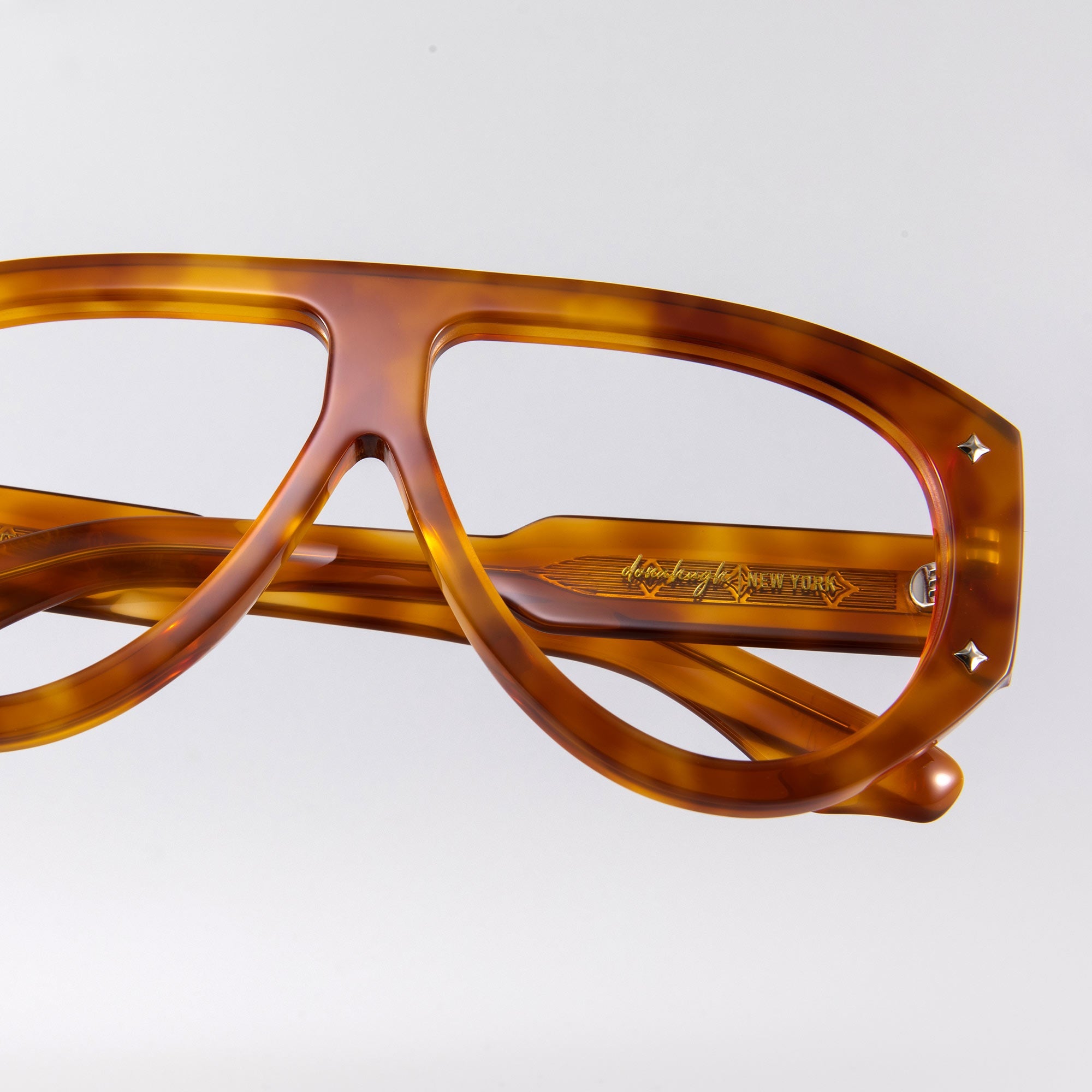 Donahugh-eyeglasses-tortoise