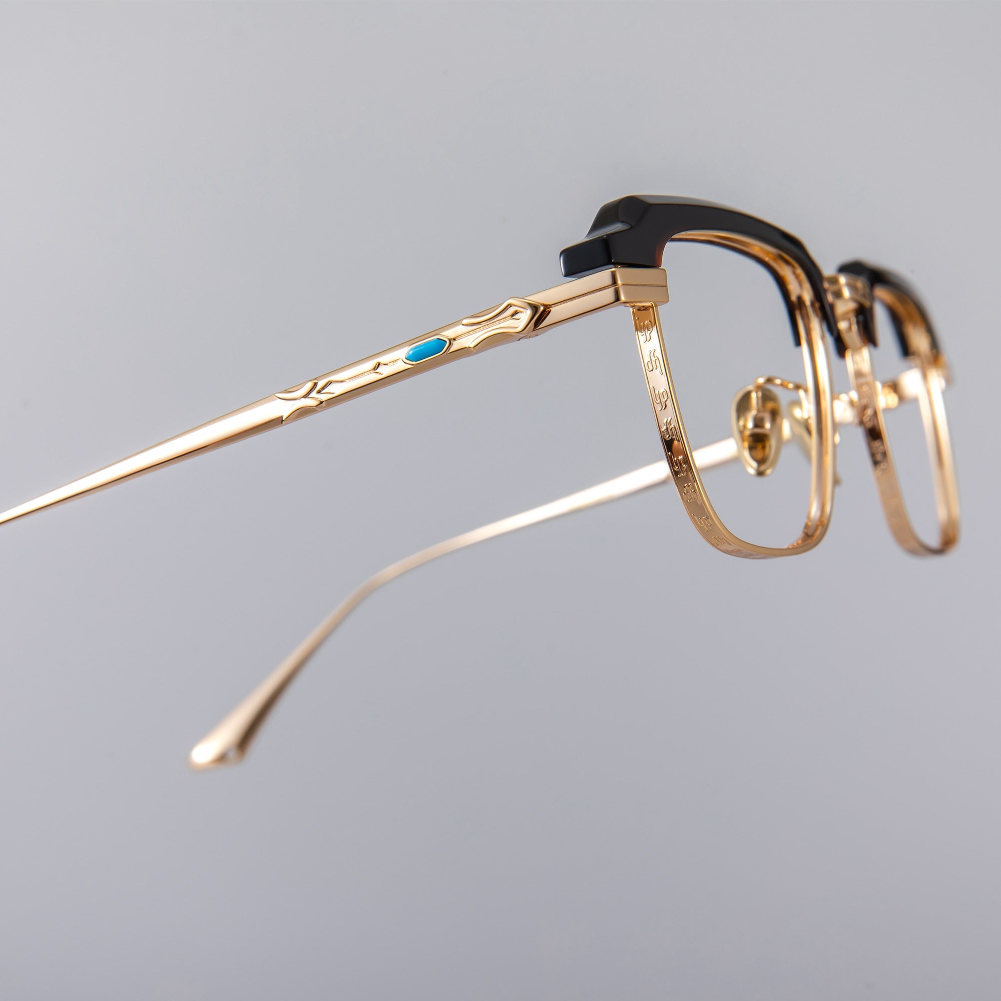 Donahugh-eyeglasses-tortoise