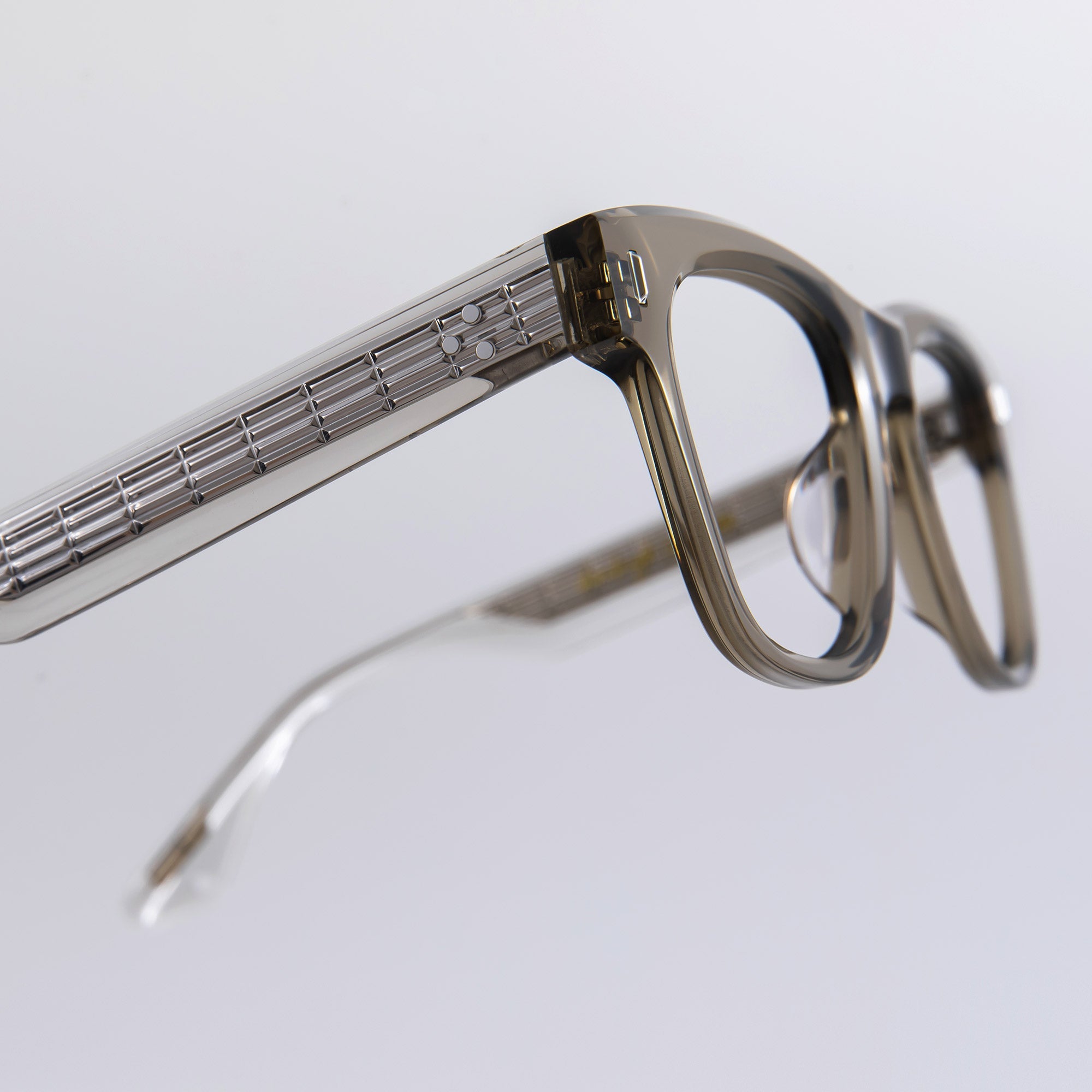 Donahugh-eyeglasses-transbrown