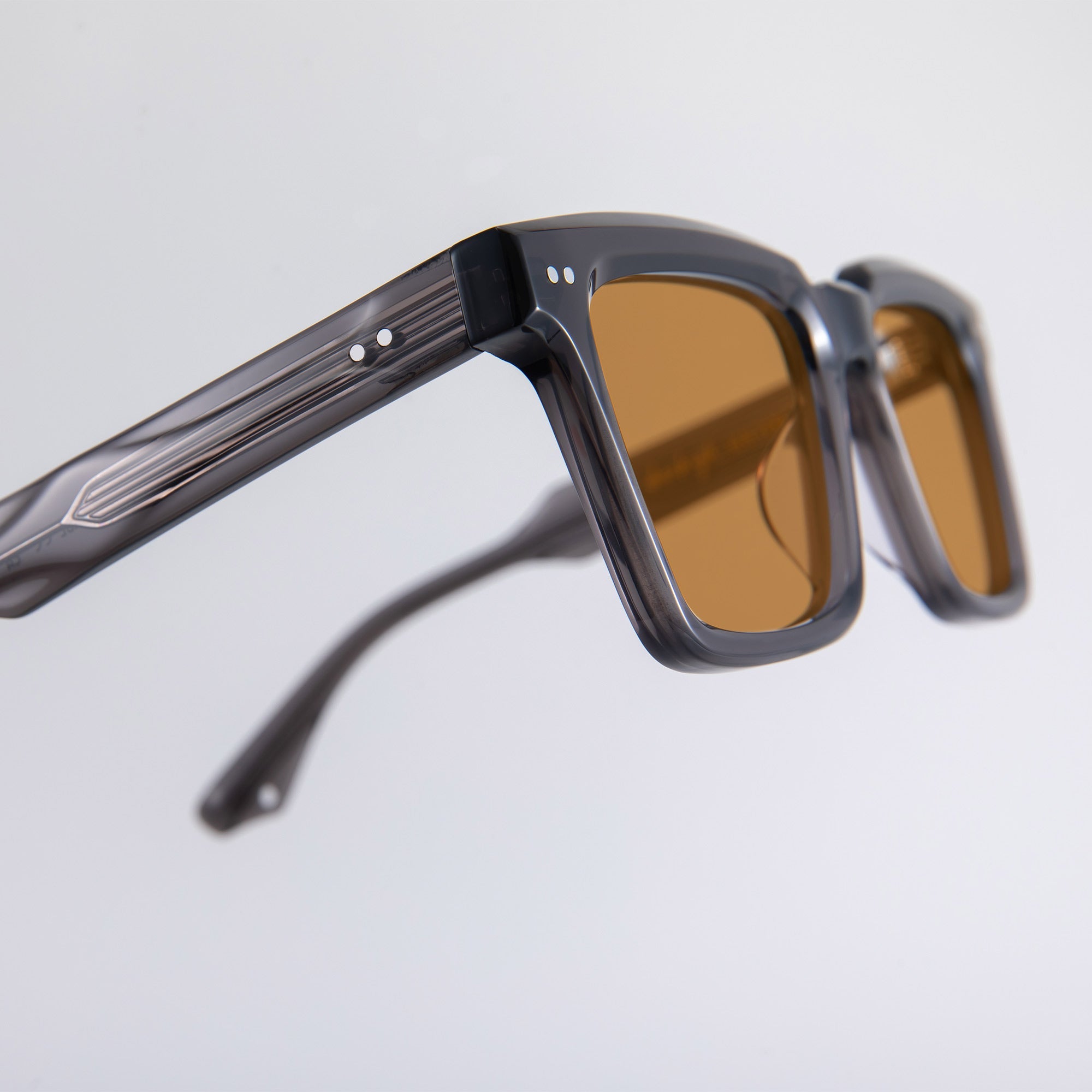 Donahugh-sunglasses-grey