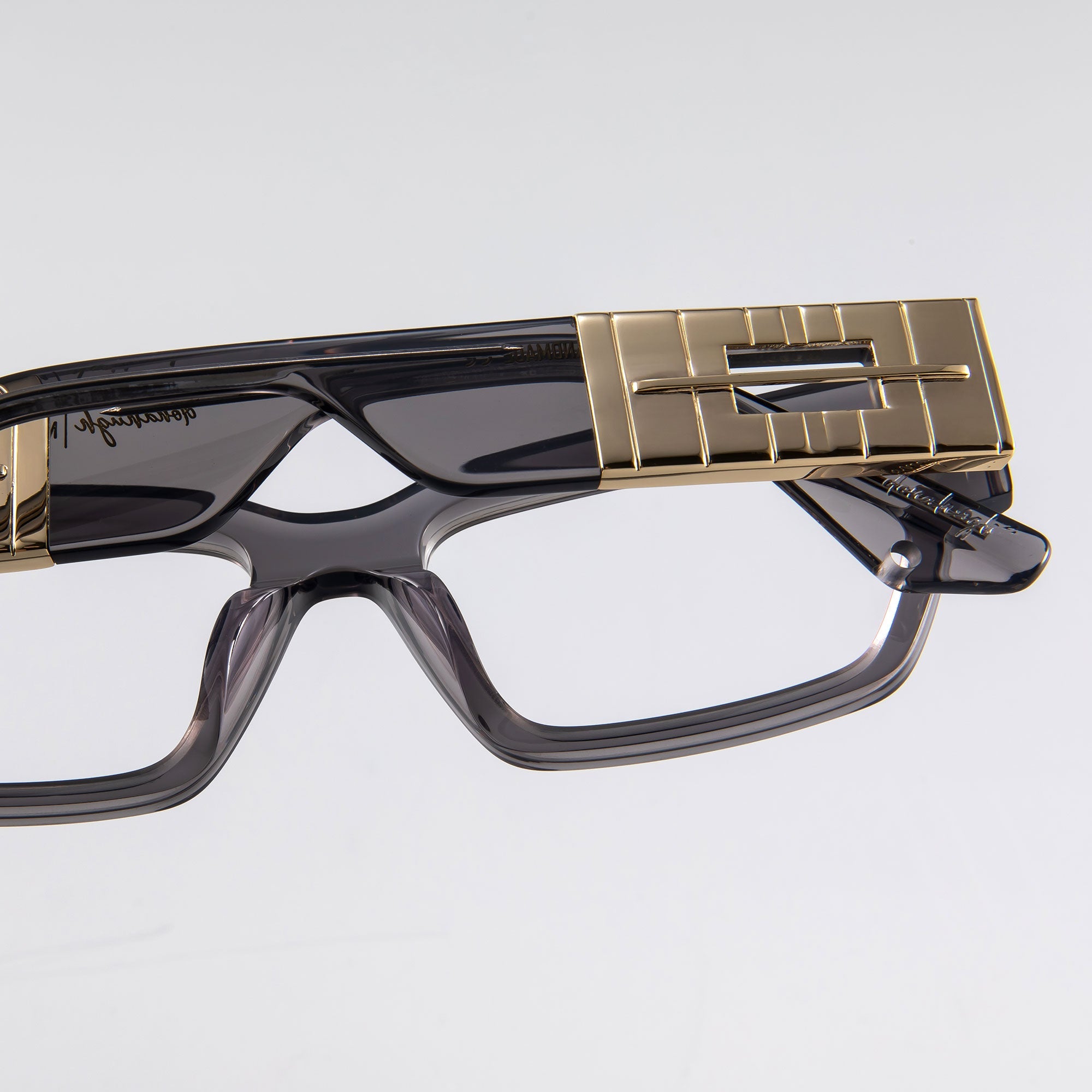 Donahugh-eyeglasses-grey
