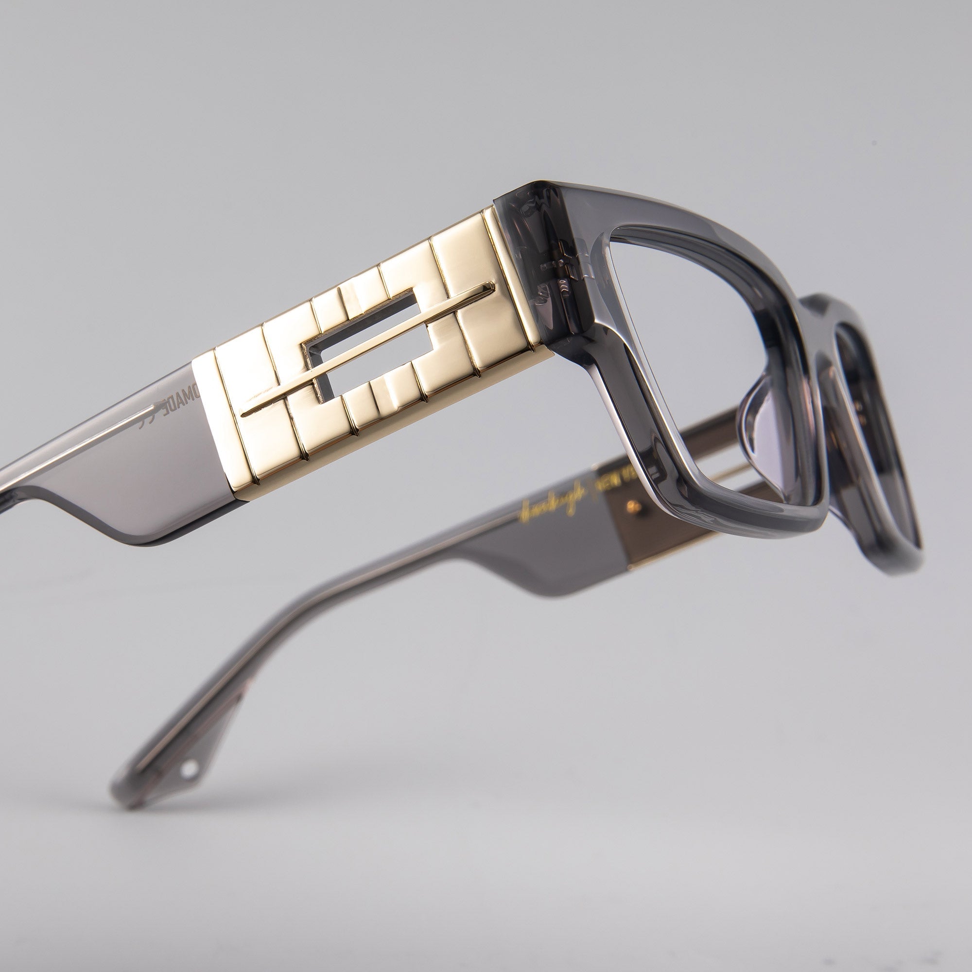 Donahugh-eyeglasses-grey