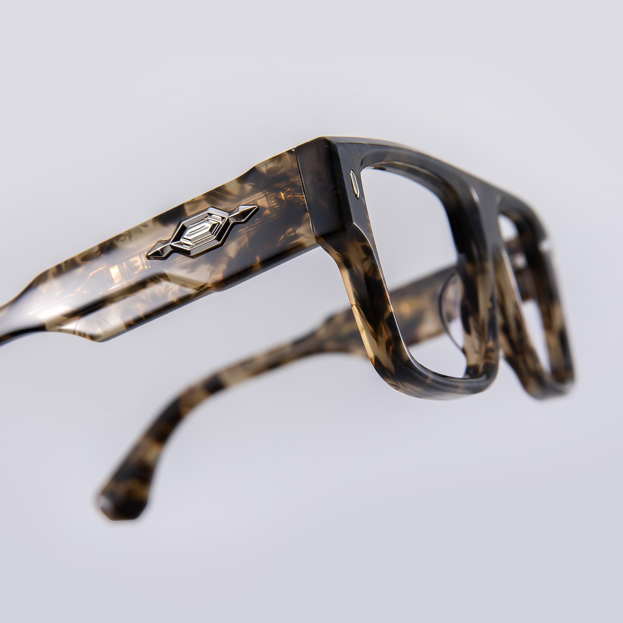 Donahugh-eyeglasses-tortoise