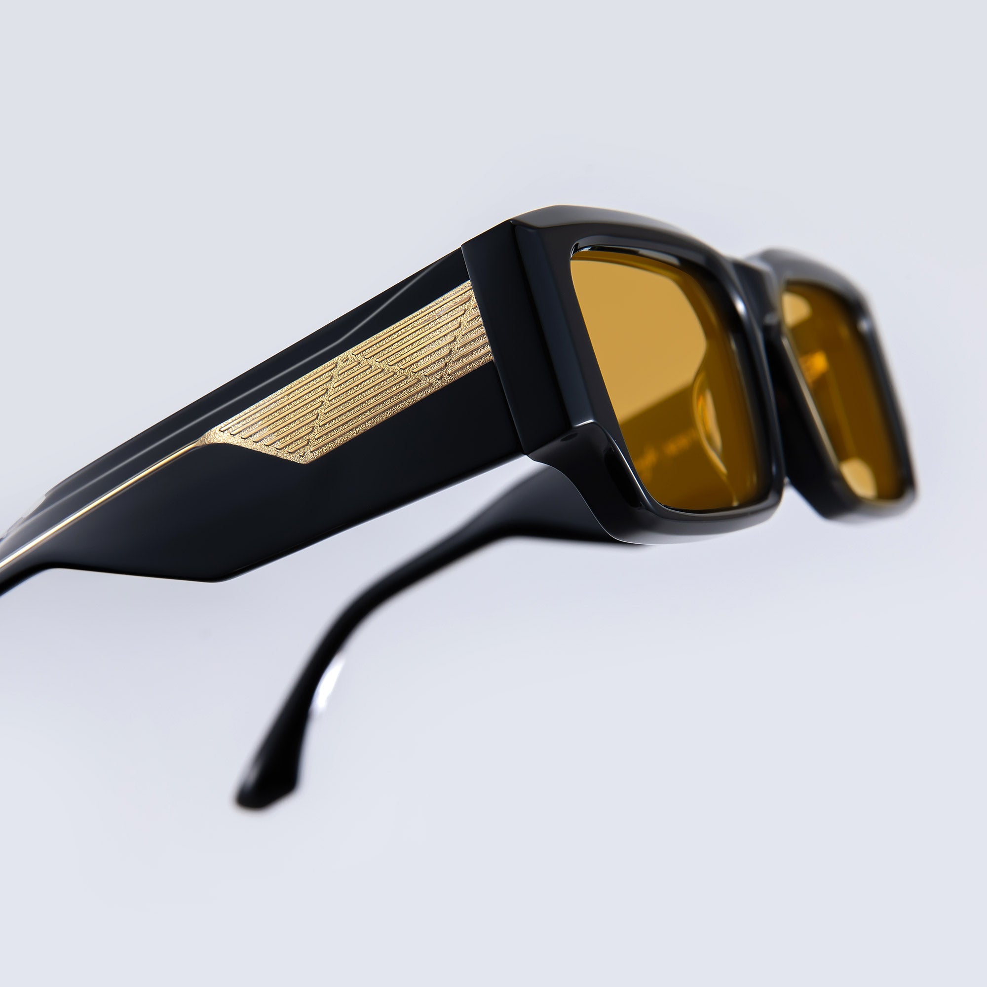 Donahugh-sunglasses-blackgold