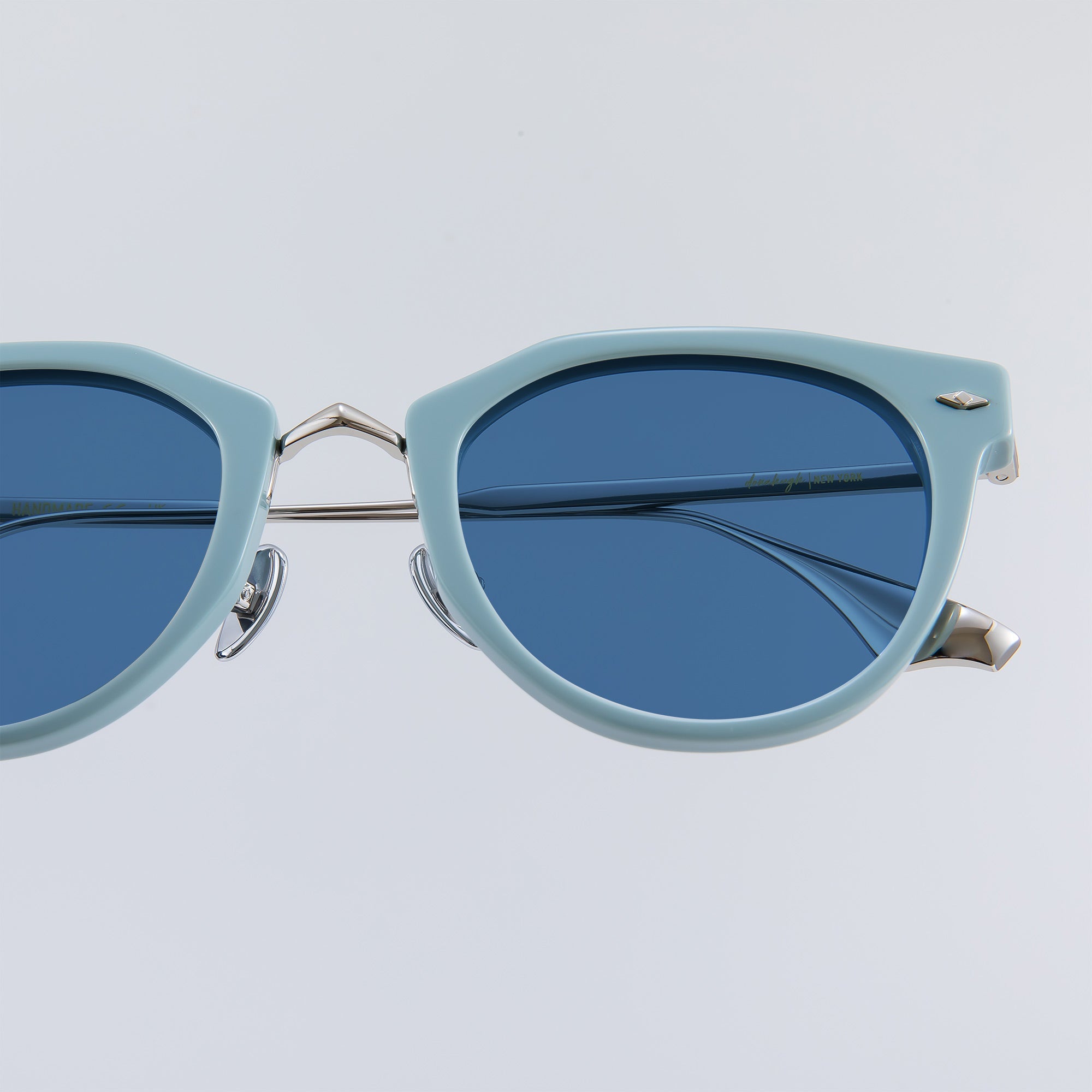 Donahugh-sunglasses-lightblue