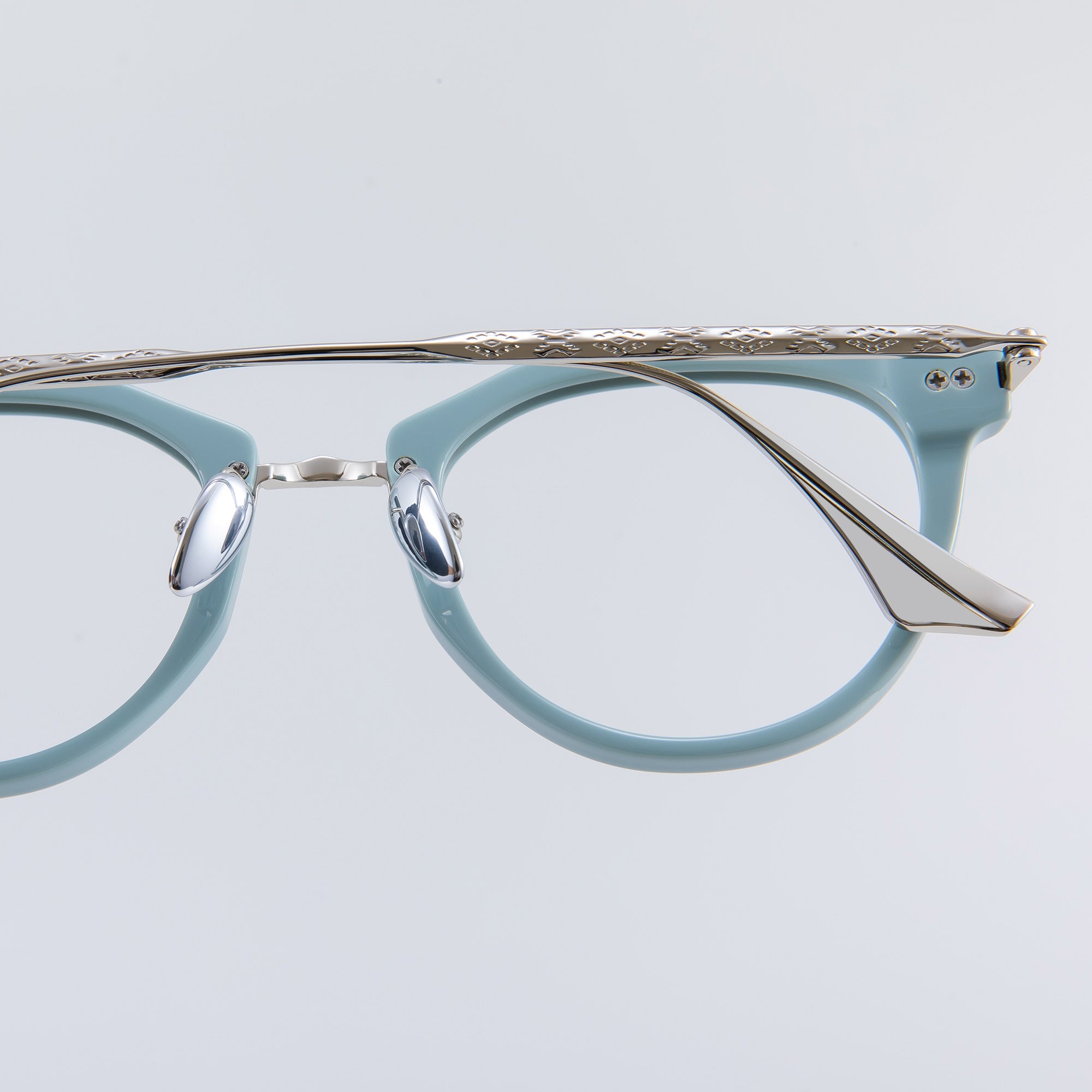 Donahugh-eyeglasses-lightblue