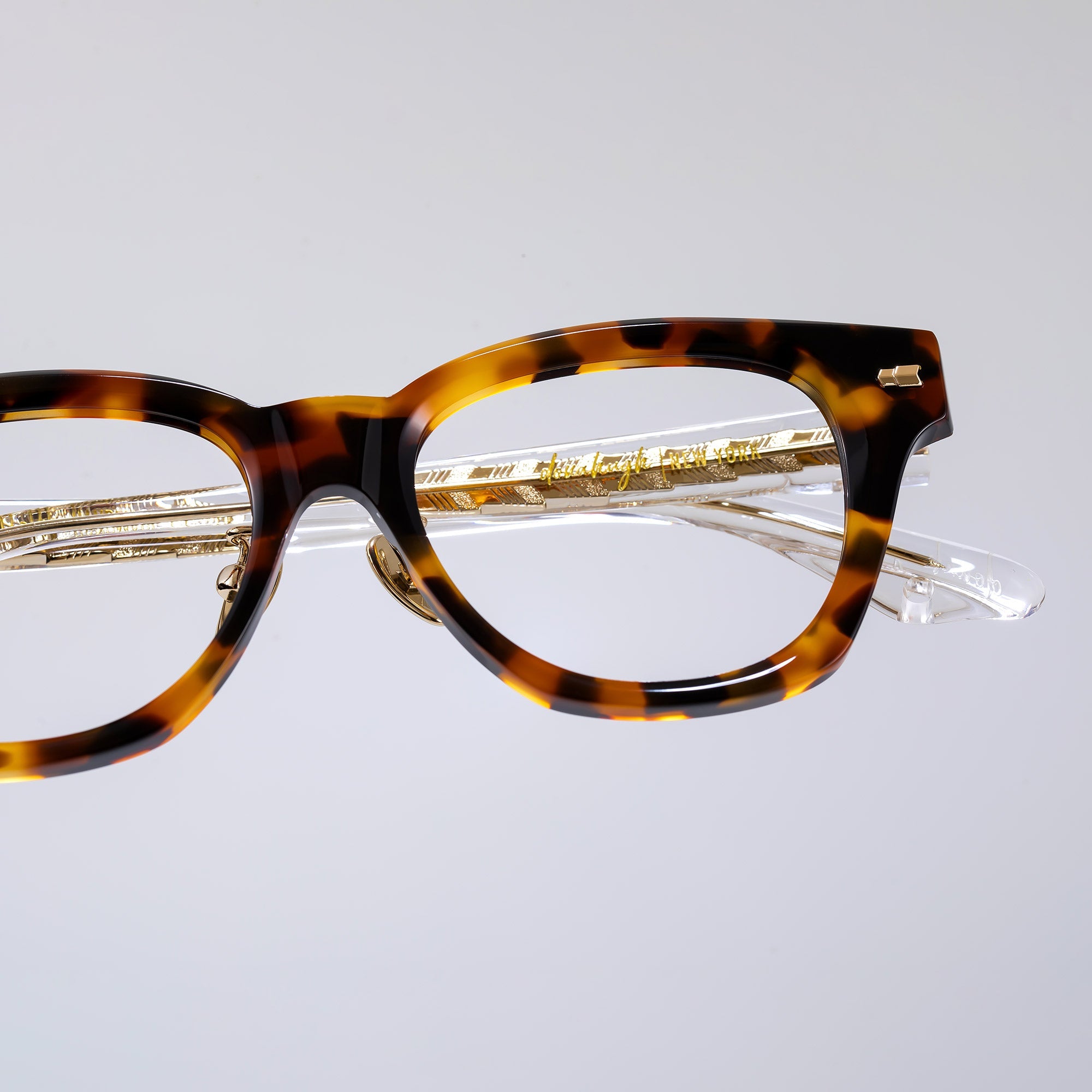 Donahugh-eyeglasses-tortoise